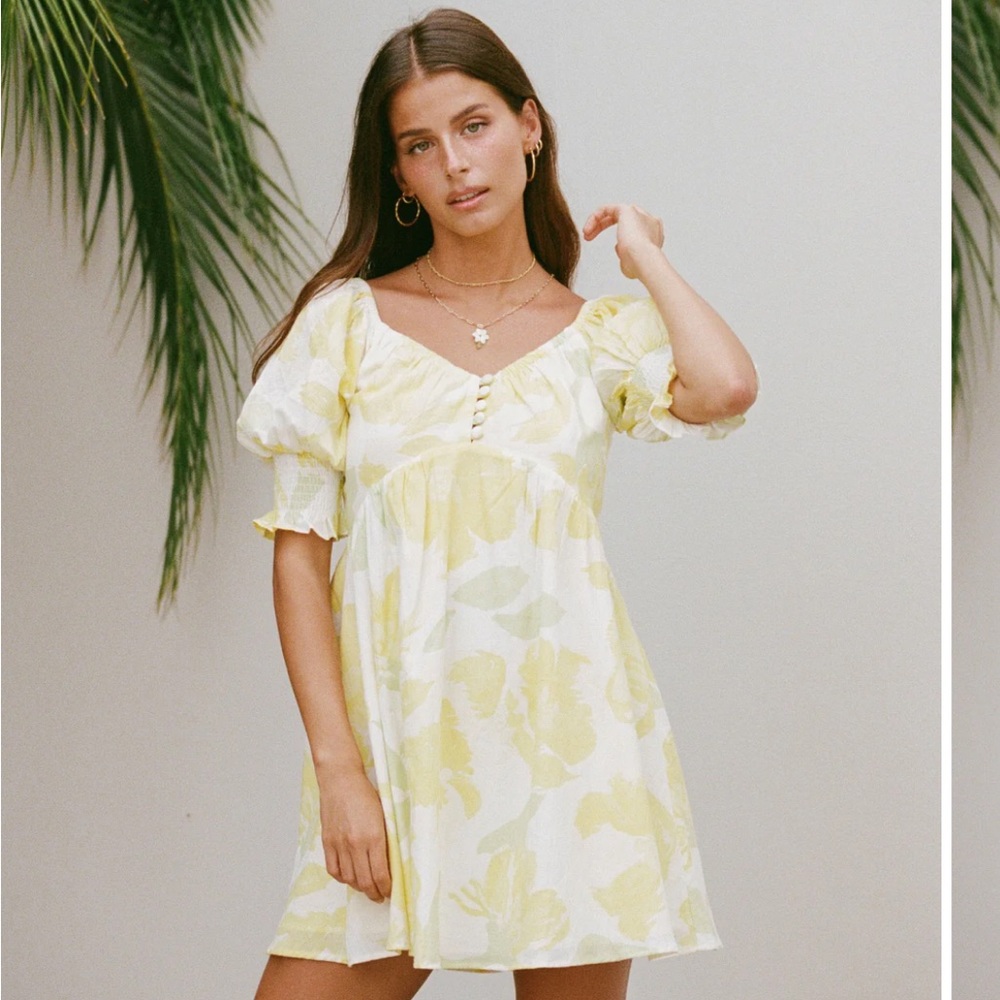 Size small mini dress - new with tags white/yellow/green prefect summer dress
